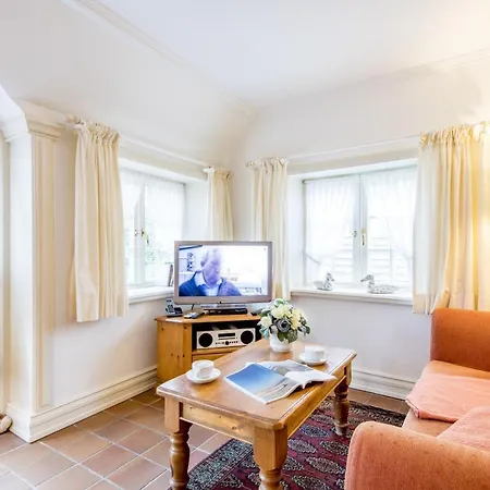 Friesenhaus Kaeptn Hahn Hausteil 1 *